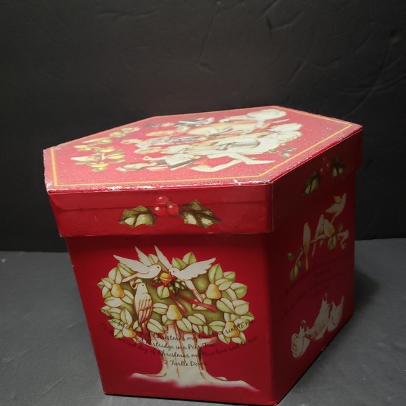 Vintage 12 DAYS Of CHRISTMAS Sugar Balls Ornaments in Decorative Hexagon Box - Picture 8 of 12